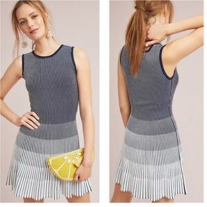 Shoshanna Laidley Ribbed Knit Pleated Ombre Dress White Navy Stretchy Sz S